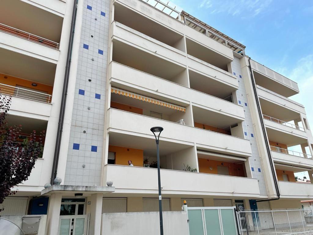 Montesilvano Marina Attico Petfriendly Con Terrazzo, Via Del Borgo 아파트 외부 사진
