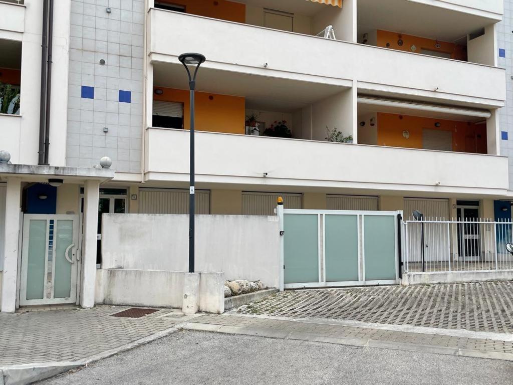 Montesilvano Marina Attico Petfriendly Con Terrazzo, Via Del Borgo 아파트 외부 사진